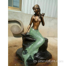 Vida estatua de sirena de bronce de tamaño para la decoración del jardín